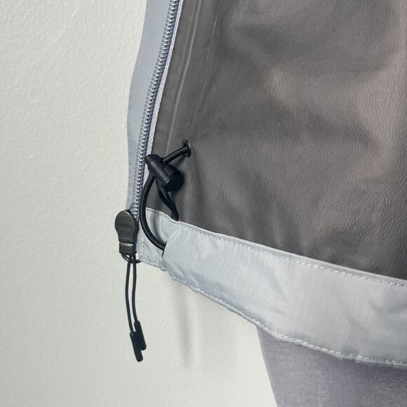 The North Face Women's Dryzzle Rain Jacket in Gray - Picture 7 of 15